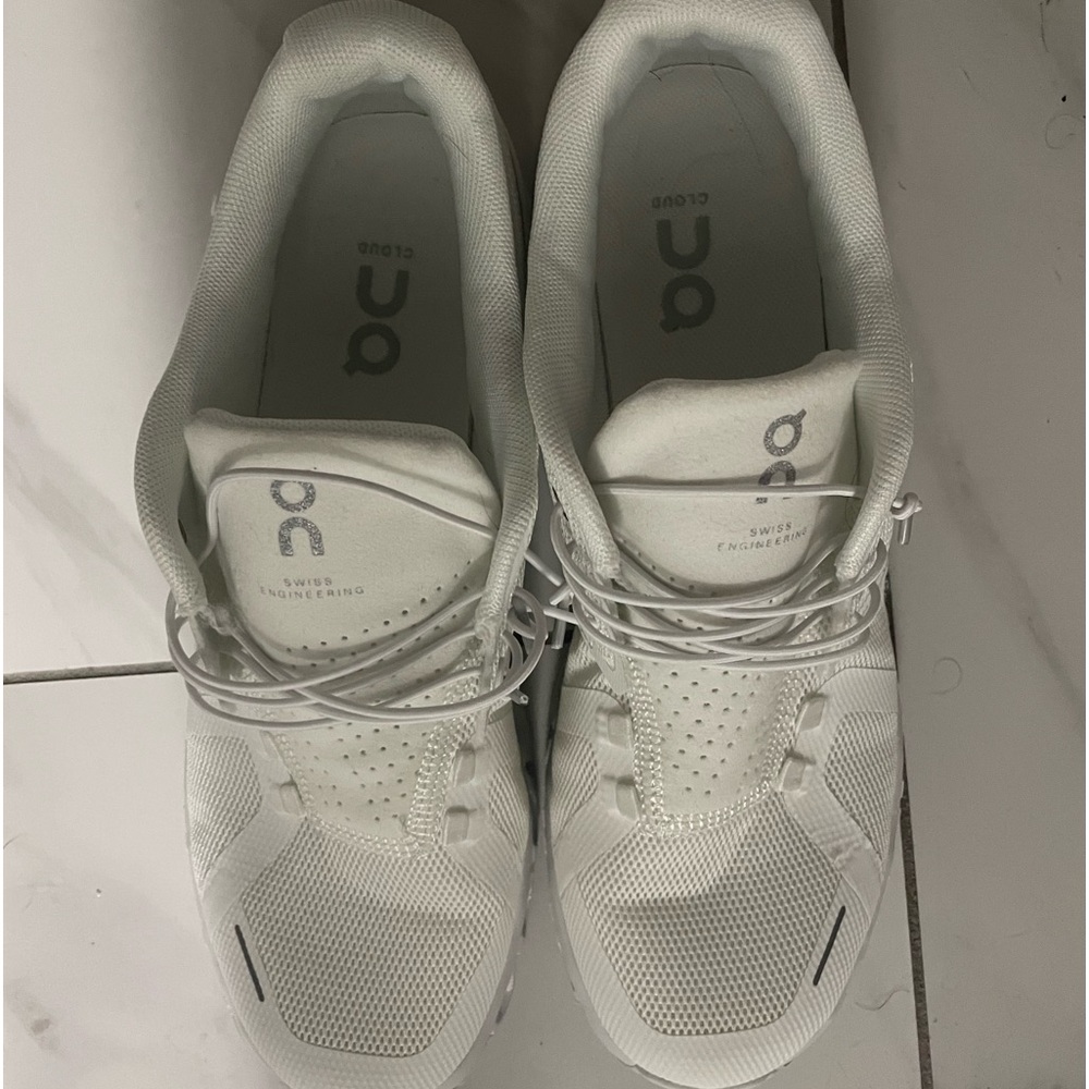 New all white onclouds